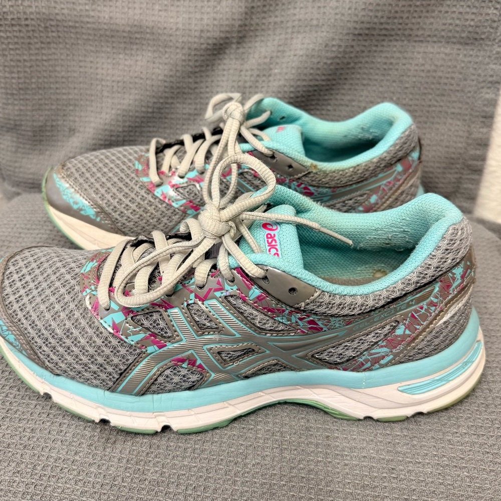 ASICS women's Gel-Excite 4 running shoes Size 7.5